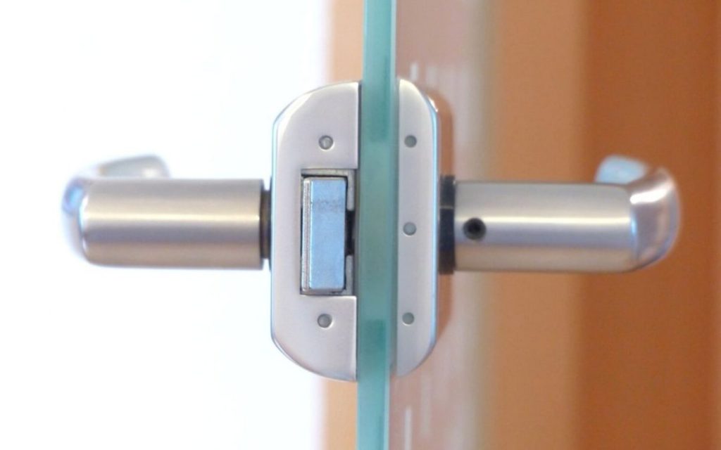 Proveedores de cerraduras de seguridad invisible en Alicante