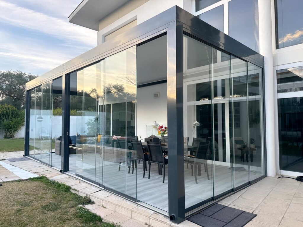 Proveedores de cortinas de vidrio en Valencia de calidad